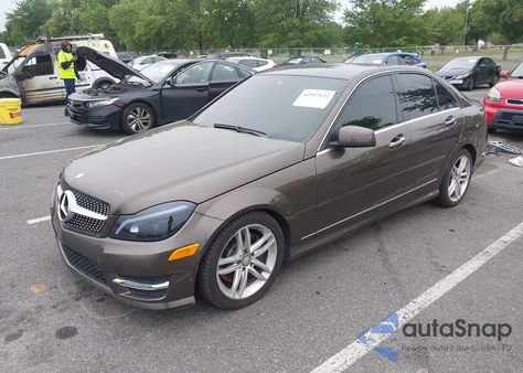 2013 Mercedes-Benz C 300 Sport 4Matic from USA, damaged, VIN WDDGF8AB6DA790762